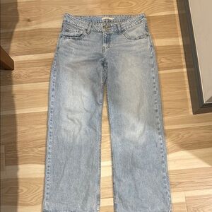 Levi's superlow loose light wash jeans